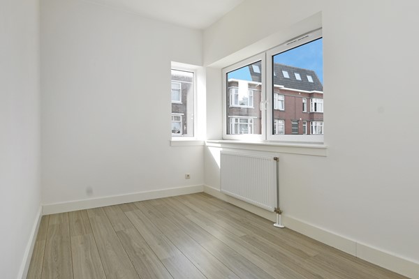 Medium property photo - Elise van Calcarstraat 9, 2522 MA Den Haag